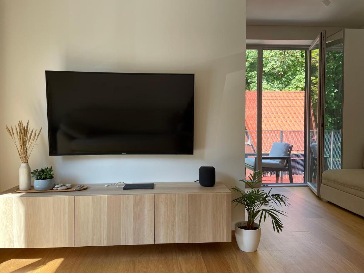 Sunny Apartment With Forest View Juodkrante Exterior photo